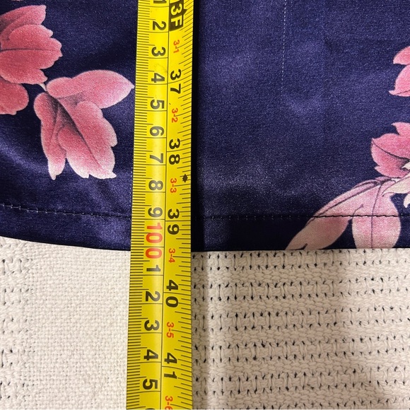 Unbranded Bridesmaid women’s X-Large or 1X Satin Feel robe Wedding Party - Picture 7 of 7